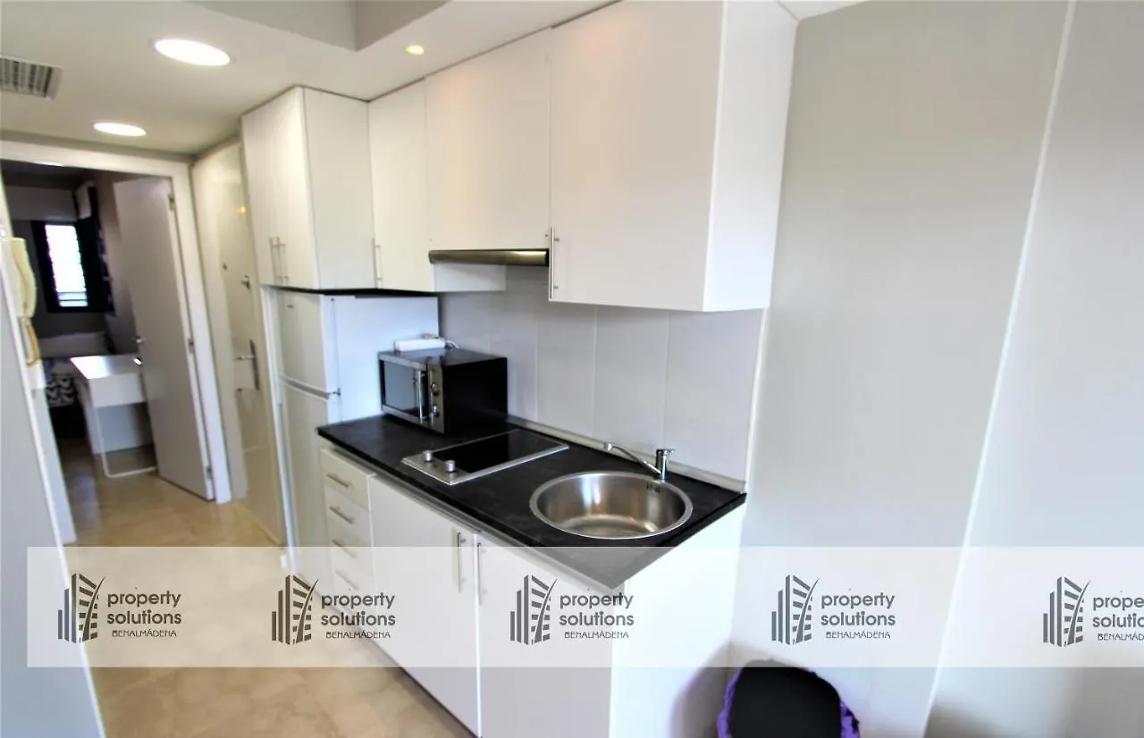 Los Patos II Apartamentos - A 300 M De Playa - Piscina - Parking Gratis - Excelente Conexion Wifi Benalmadena